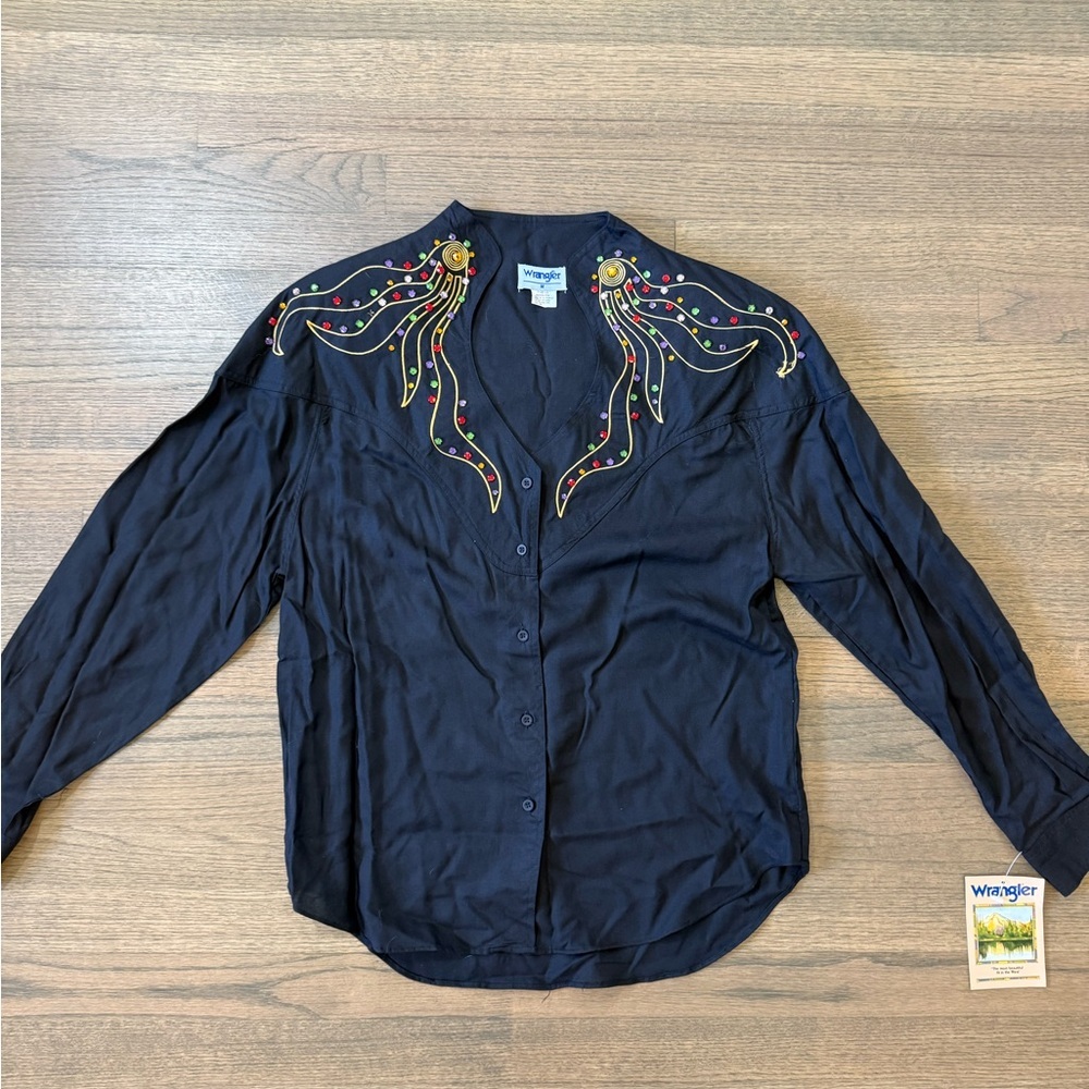 Vintage NEW Wrangler Black Embroidered Long Sleeve Western Shirt-Size Medium